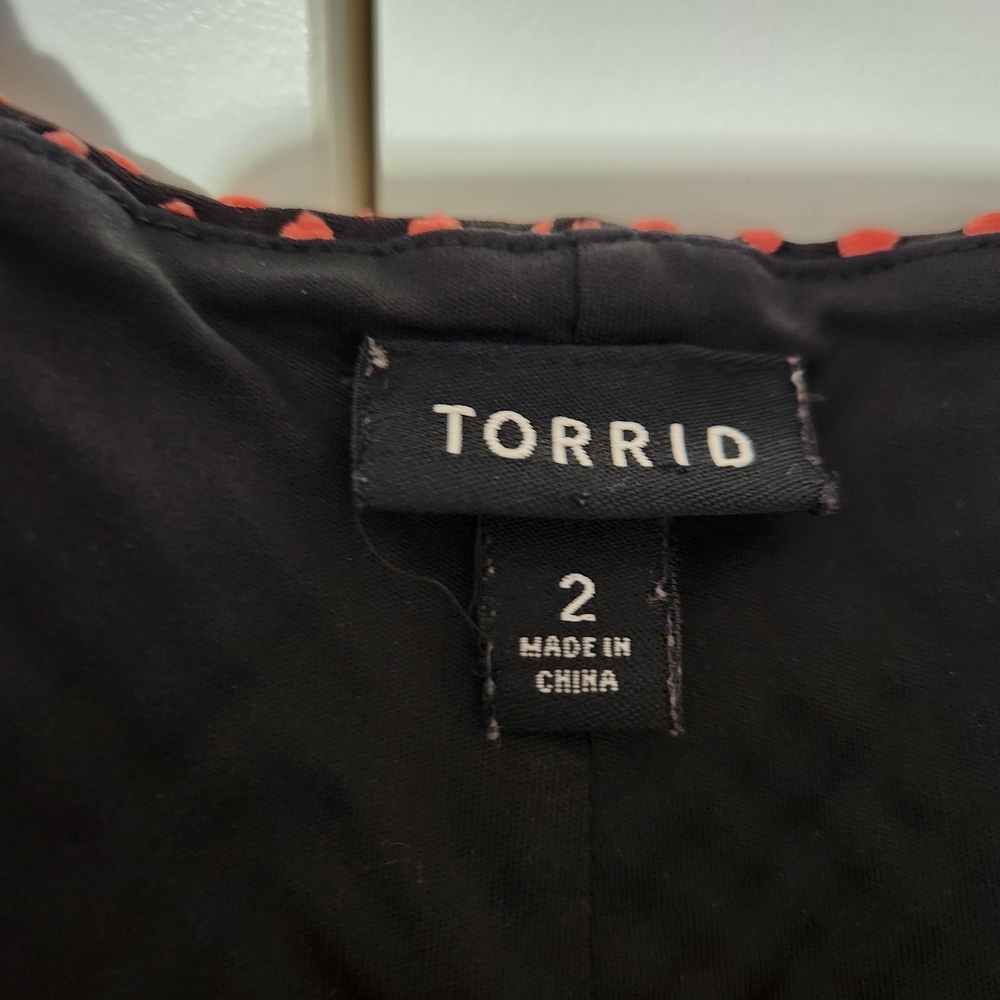 Torrid Coral and Black Patterned Skater Dress - Picture 2 of 4